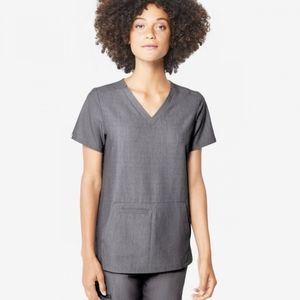 Figs Pacora scrub top